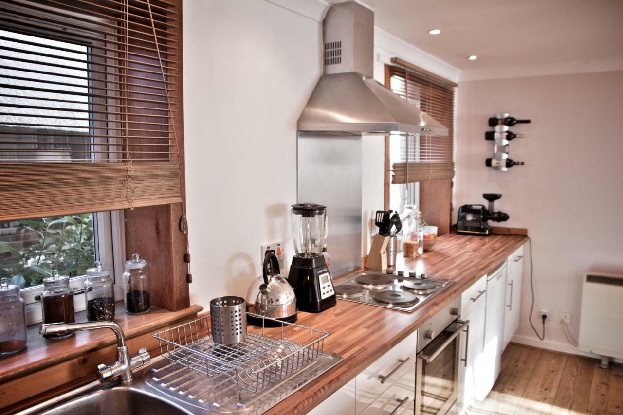 Newly Refurbished In Town Center Apartment St Andrews Bagian luar foto